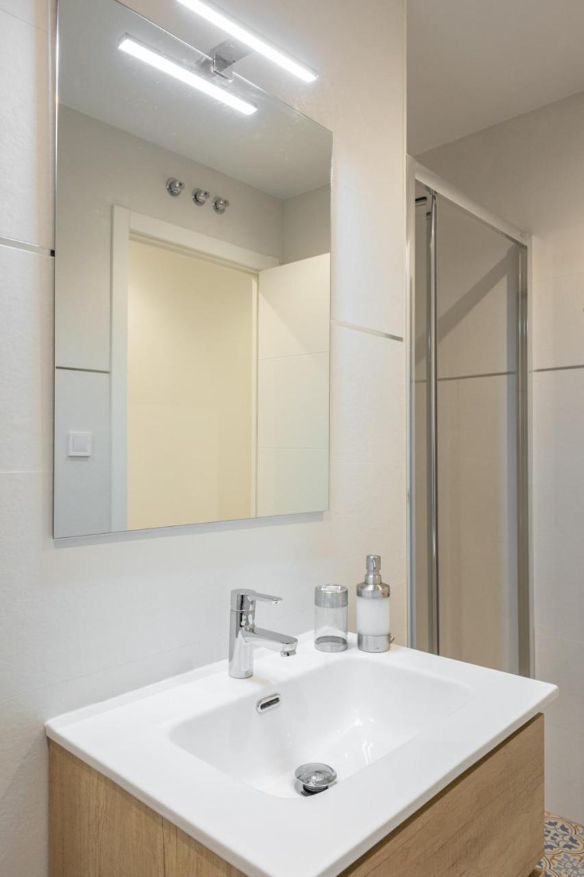 Isg Apartments Triana 1 Севиля Екстериор снимка