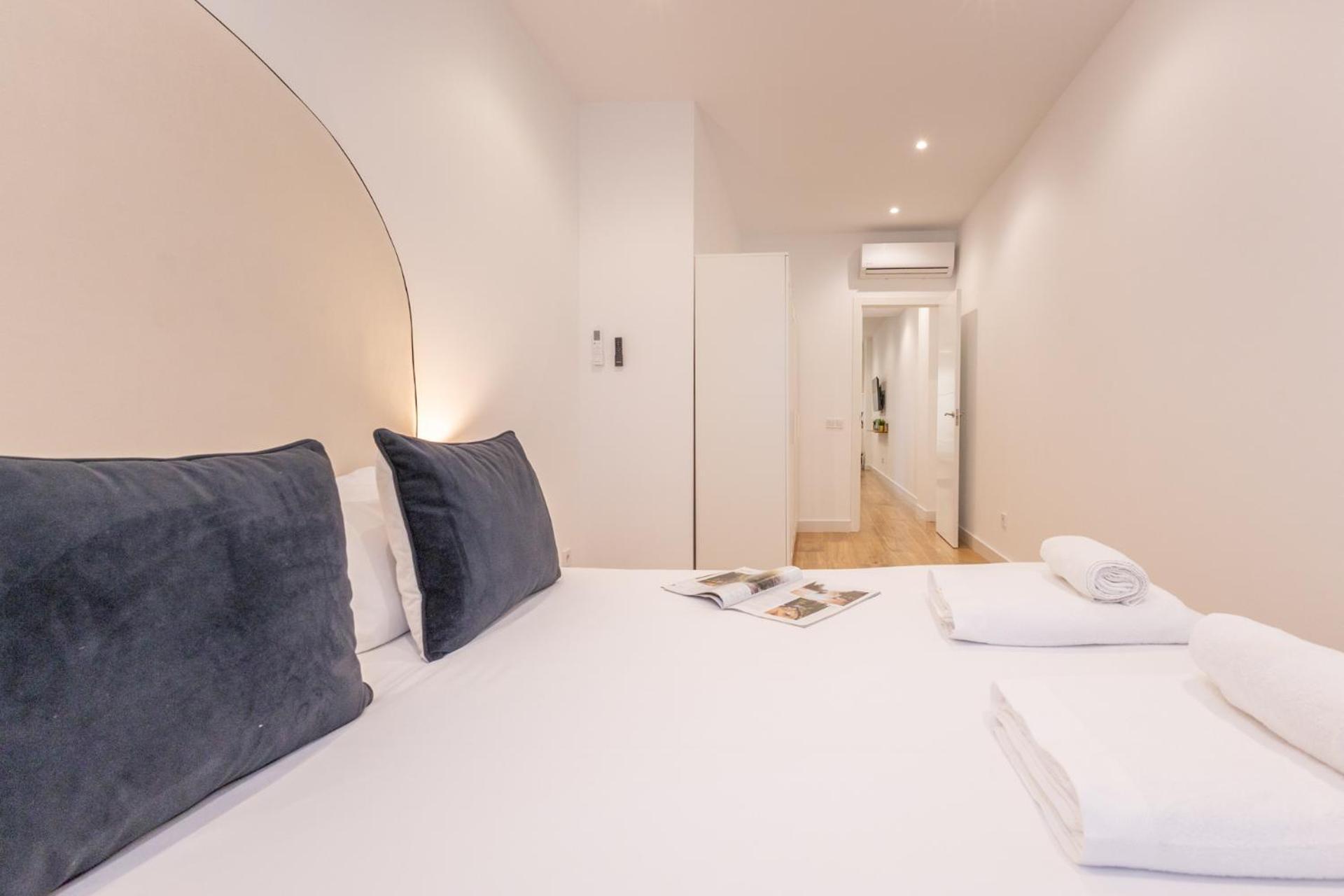 Isg Apartments Triana 1 Севиля Екстериор снимка
