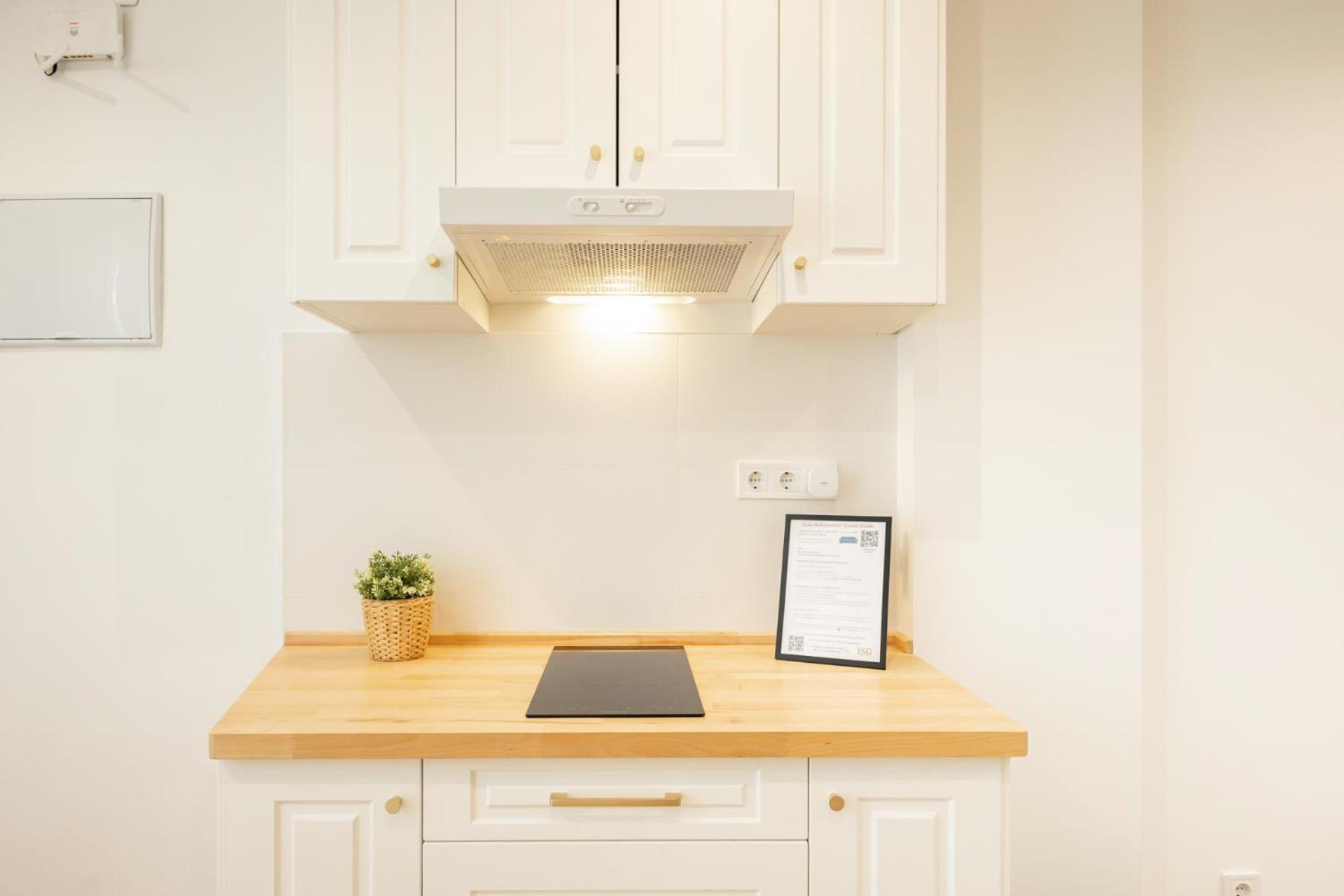 Isg Apartments Triana 1 Севиля Екстериор снимка